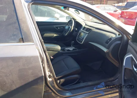 2016 Nissan Altima 2.5 S z USA, uszkodzony, nr VIN 1N4AL3AP4GN383856